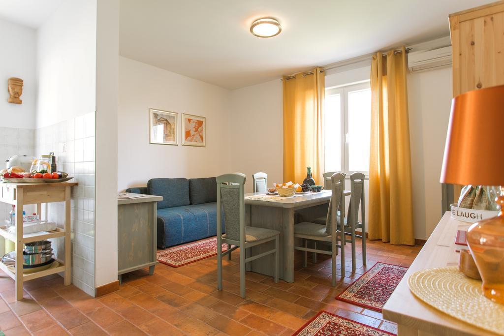 Apartments Bonvenon2Center Póla Kültér fotó
